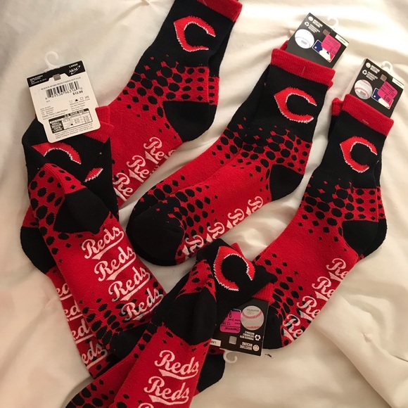 akm Other - lot 5 pair chicago reds baseball gripper socks